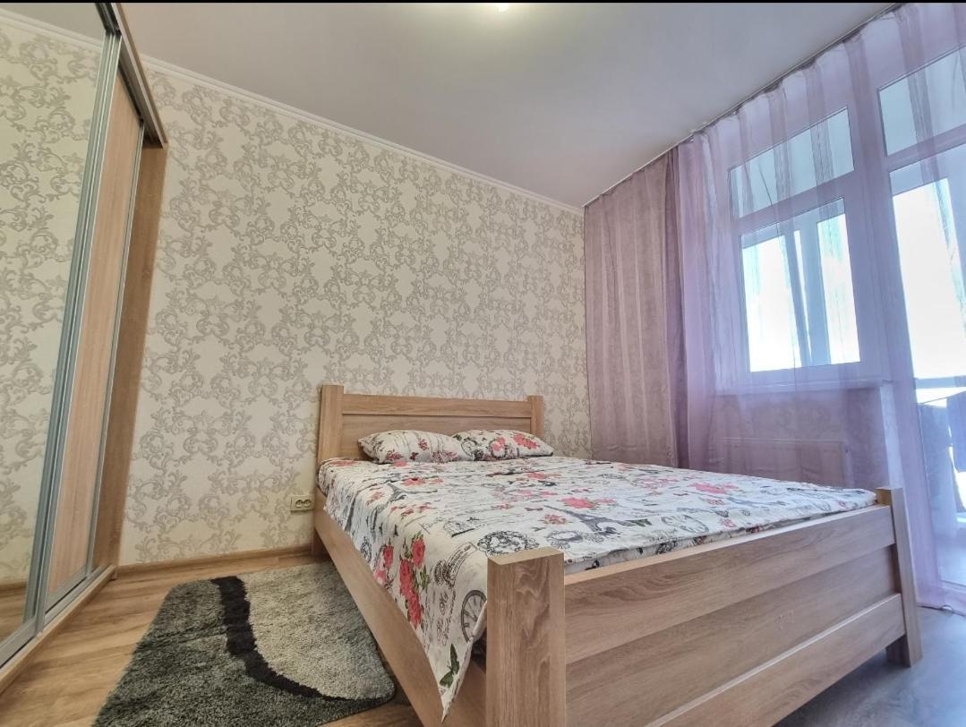 Квартира Метро Харківська, Позняки Жк Лебединий Kiev Exterior foto